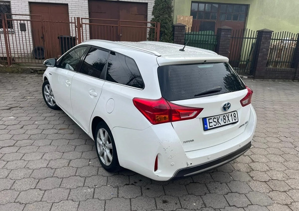 Toyota Auris cena 34900 przebieg: 380000, rok produkcji 2013 z Margonin małe 11